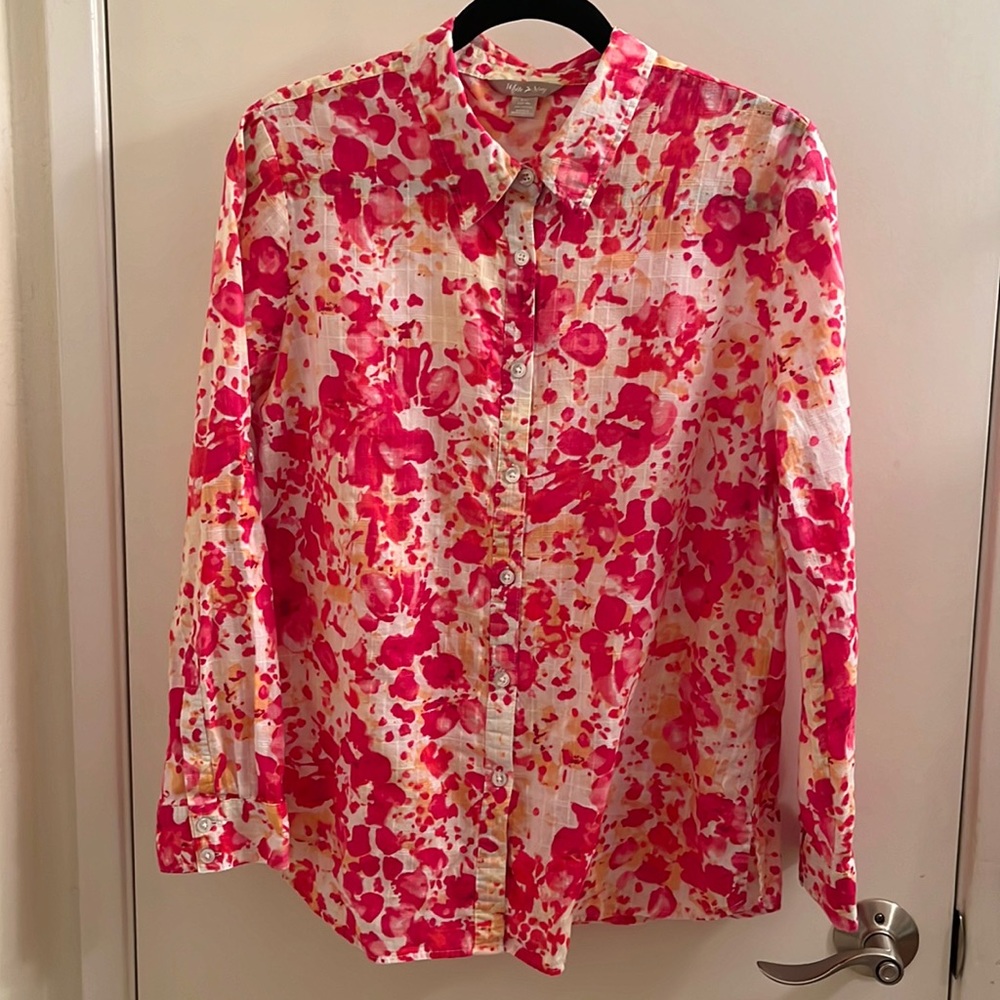 White Stag Pink Watercolor Long Sleeve Button-Down Blouse Size Large